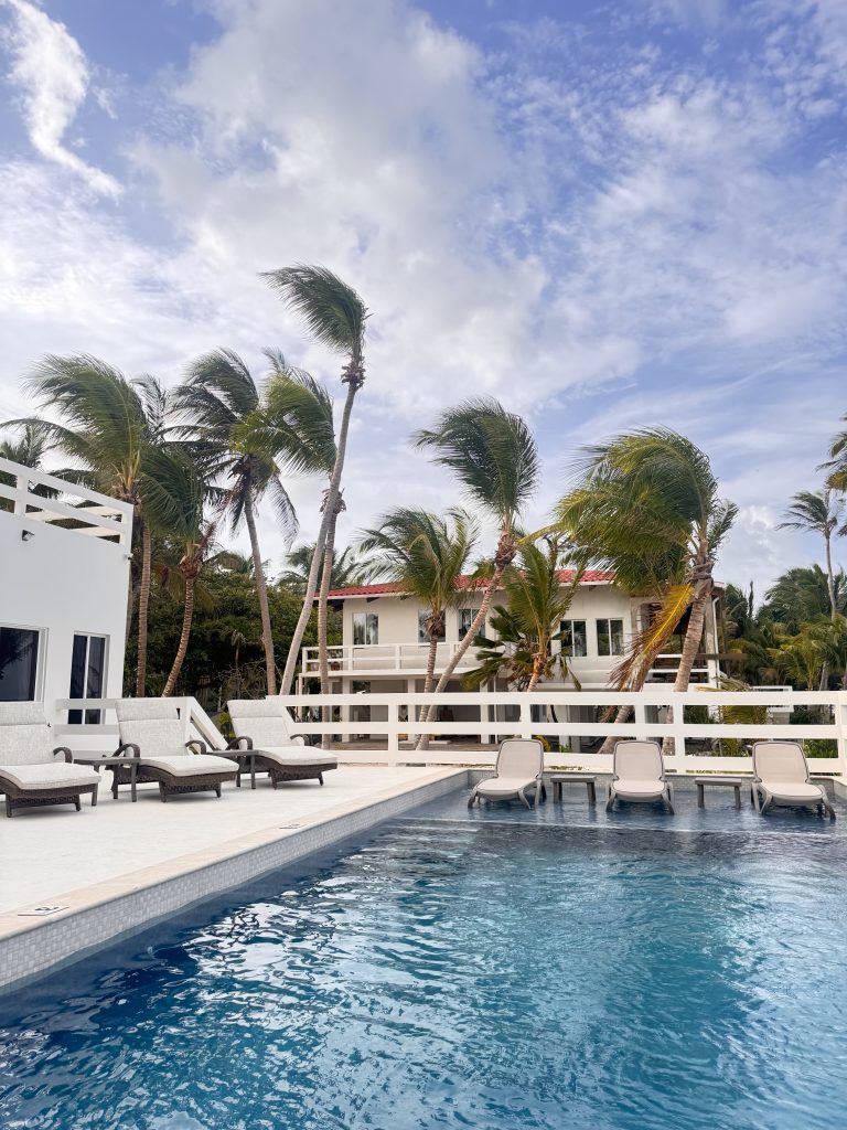 belize pool